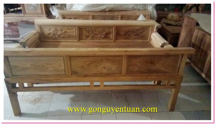 Tràng kỷ gỗ gụ ta